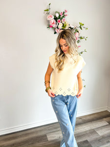 Scalloped Cropped Sweater Top - Cream