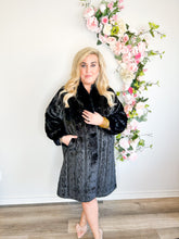 Load image into Gallery viewer, Mob Wife Fur Coat