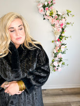 Load image into Gallery viewer, Mob Wife Fur Coat